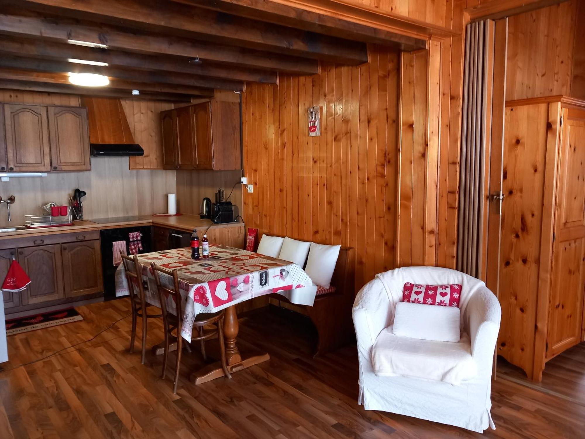 Les Fleurettes Apartment *